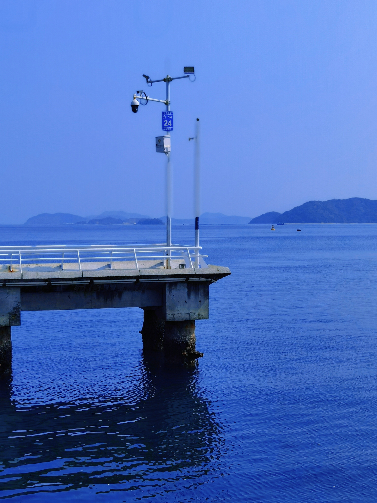 《海是倒过来的天》